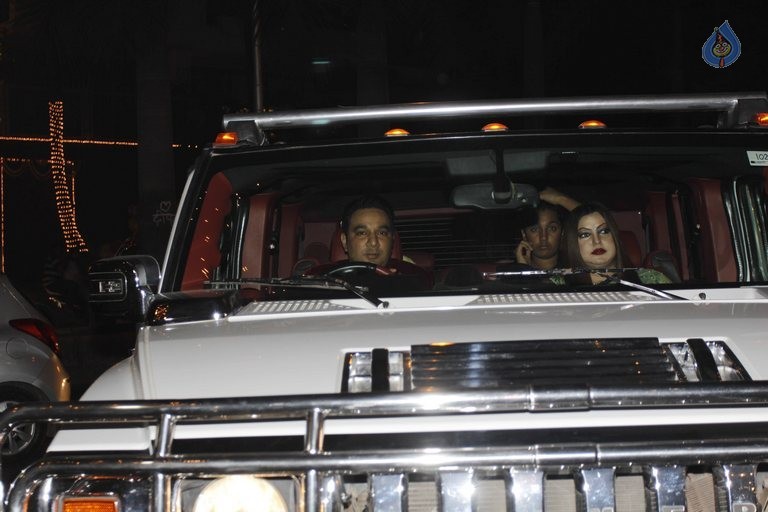 Celebrities at Amitabh Bachchan Hosted Diwali 2015 Party 1 - 11 / 106 photos