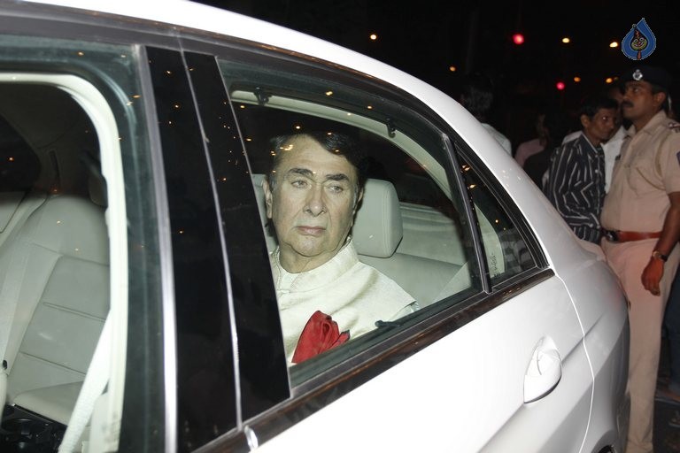 Celebrities at Amitabh Bachchan Hosted Diwali 2015 Party 1 - 30 / 106 photos