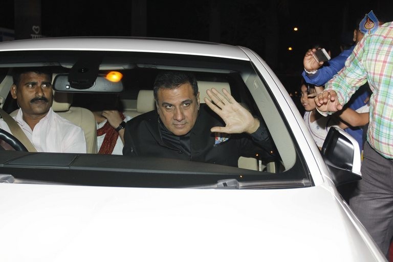 Celebrities at Amitabh Bachchan Hosted Diwali 2015 Party 1 - 37 / 106 photos