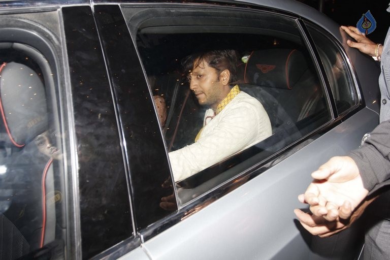 Celebrities at Amitabh Bachchan Hosted Diwali 2015 Party 1 - 43 / 106 photos