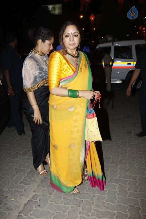 Celebrities at Amitabh Bachchan Hosted Diwali 2015 Party 1 - 47 / 106 photos