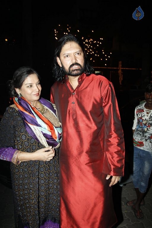 Celebrities at Amitabh Bachchan Hosted Diwali 2015 Party 1 - 48 / 106 photos