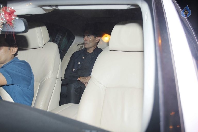 Celebrities at Amitabh Bachchan Hosted Diwali 2015 Party 1 - 59 / 106 photos