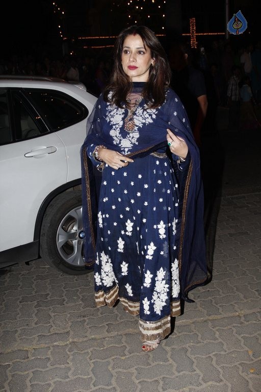 Celebrities at Amitabh Bachchan Hosted Diwali 2015 Party 1 - 90 / 106 photos