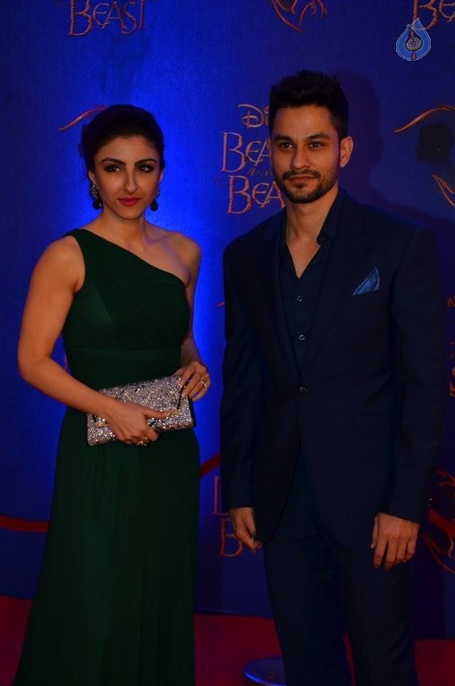 Celebrities at Beauty and The Beast Premiere - 26 / 105 photos