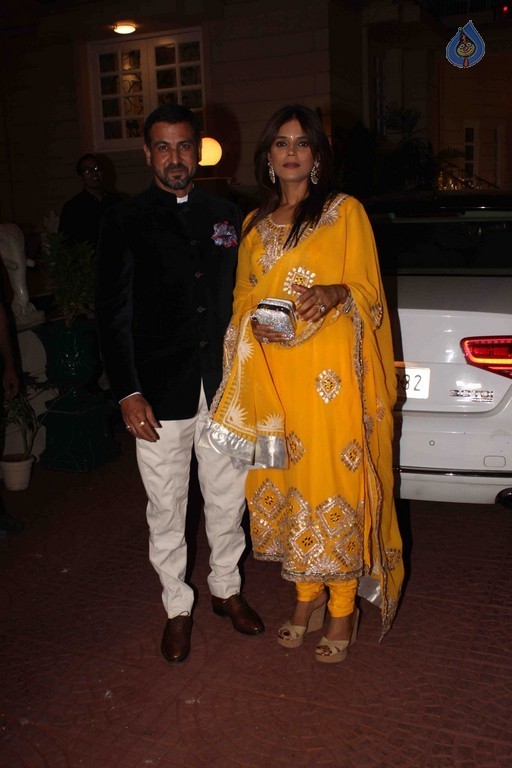 Celebrities at Ekta Kapoor Diwali Party - 27 / 29 photos