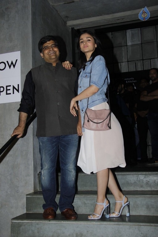 Celebrities at Jitesh Pillai Birthday Party - 38 / 39 photos