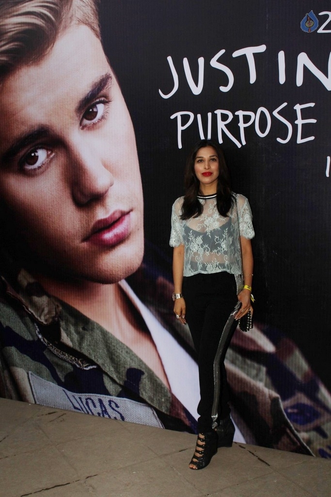Celebrities at Justin Bieber Purpose World Tour Concert - 44 / 81 photos
