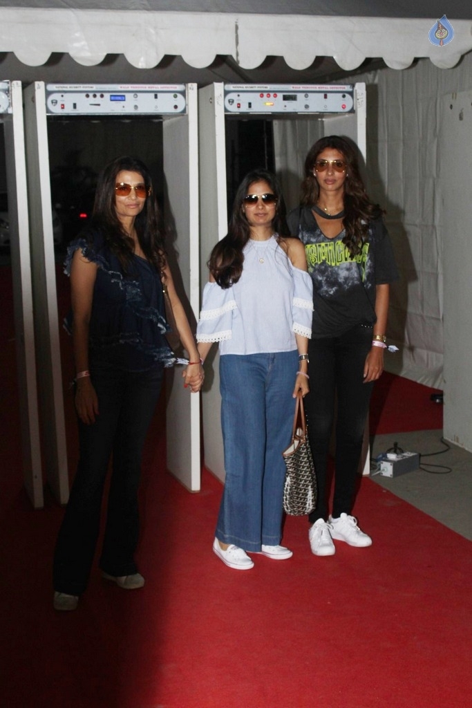 Celebrities at Justin Bieber Purpose World Tour Concert - 70 / 81 photos