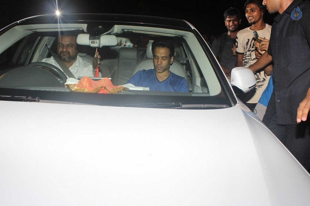 Celebrities at Karan Johar Birthday Party - 56 / 68 photos