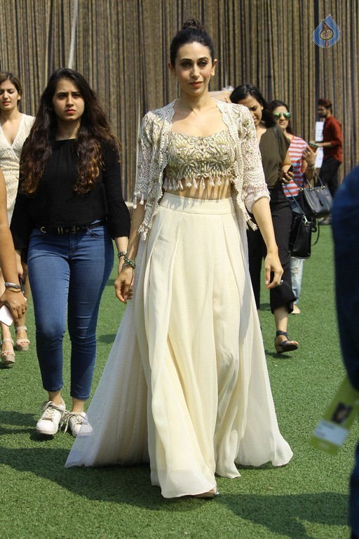 Celebrities at LFW Summer 2017 - 7 / 84 photos