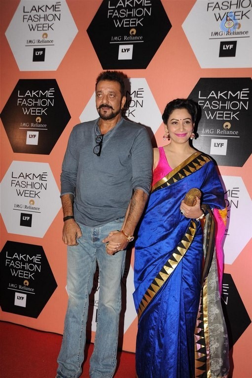 Celebrities at LFW Summer Resort 2016 - 43 / 61 photos