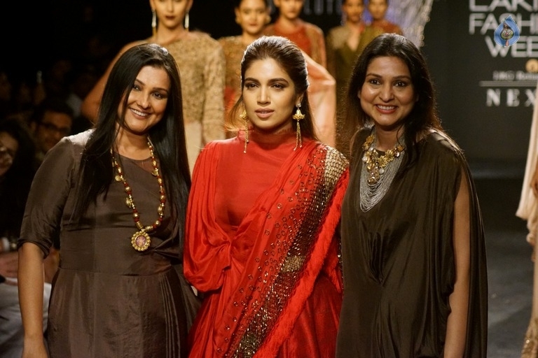 Celebrities at LFW Winter Festive 2017 - 18 / 63 photos