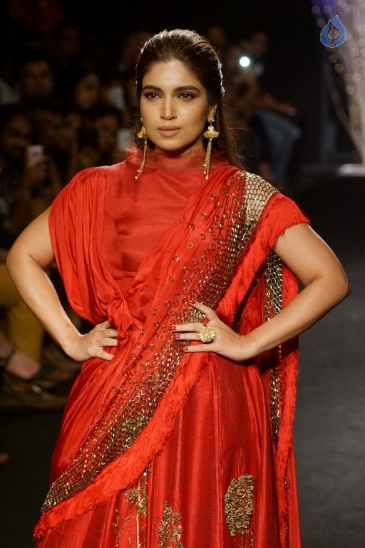 Celebrities at LFW Winter Festive 2017 - 20 / 63 photos