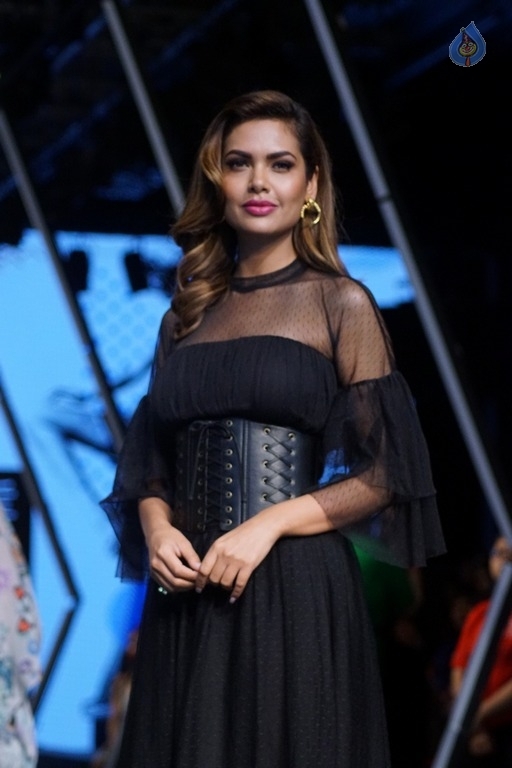 Celebrities at LFW Winter Festive 2017 - 30 / 63 photos