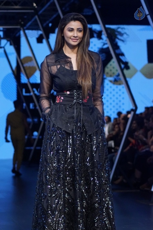 Celebrities at LFW Winter Festive 2017 - 34 / 63 photos