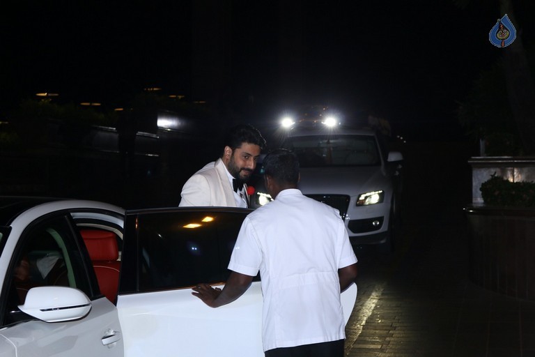 Celebrities at Manish Malhotra Birthday Bash - 29 / 80 photos