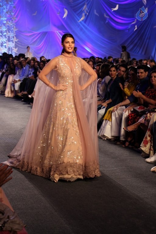 Celebrities at Manisha Malhotra LFW 2016 Show - 35 / 52 photos