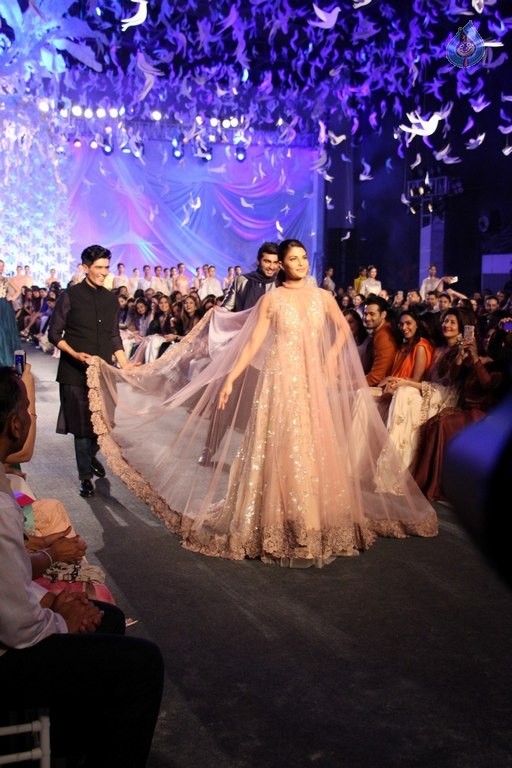 Celebrities at Manisha Malhotra LFW 2016 Show - 48 / 52 photos