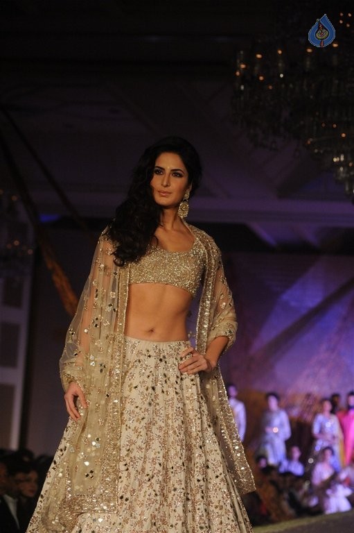 Celebrities at Sahachari Foundation Fashion Show - 12 / 41 photos