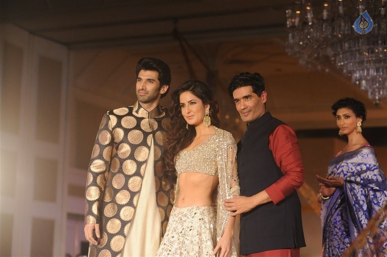 Celebrities at Sahachari Foundation Fashion Show - 36 / 41 photos