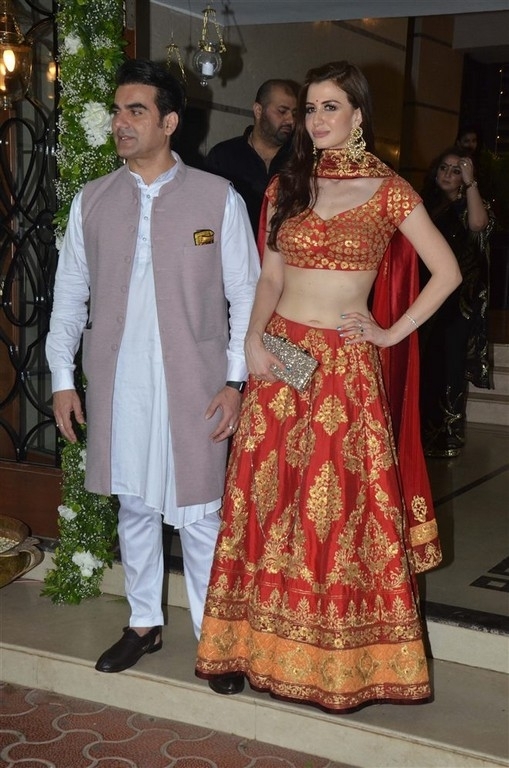 Celebrities at Shilpa Shetty Diwali Bash 2018 - 29 / 42 photos
