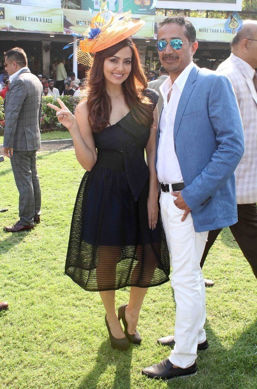 Celebrities at The Sshaawn Million Cup Event - 1 / 33 photos