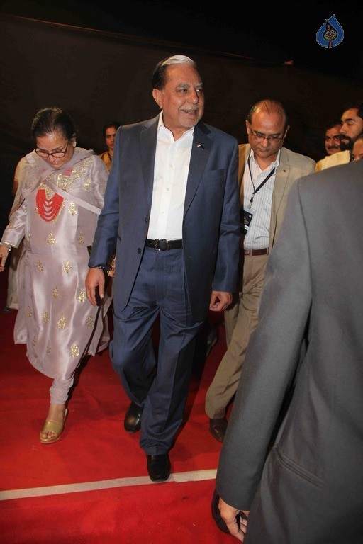 Celebrities at Umang 2017 Red Carpet - 6 / 39 photos