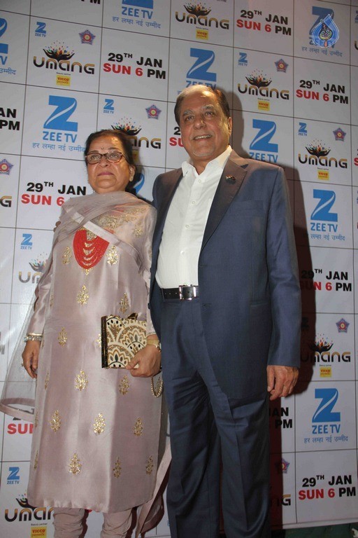 Celebrities at Umang 2017 Red Carpet - 35 / 39 photos