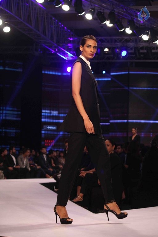 Celebrities at Van Heusen GQ Fashion Nights 2015 - 43 / 52 photos