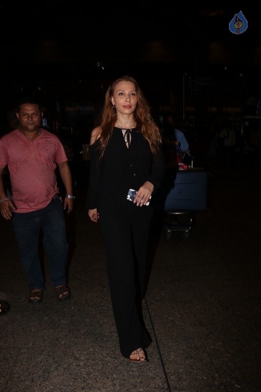 Celebrities Spotted at Airport  - 4 / 56 photos