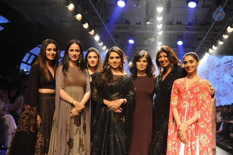 Celebrities Walk the Ramp at LFW 2016 Summer Resort 1 - 7 / 63 photos