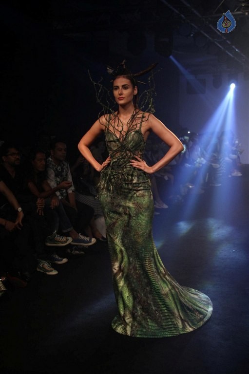 Celebrities Walk the Ramp at LFW 2016 Summer Resort 1 - 30 / 63 photos