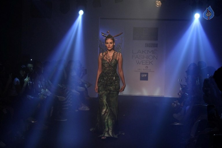 Celebrities Walk the Ramp at LFW 2016 Summer Resort 1 - 42 / 63 photos