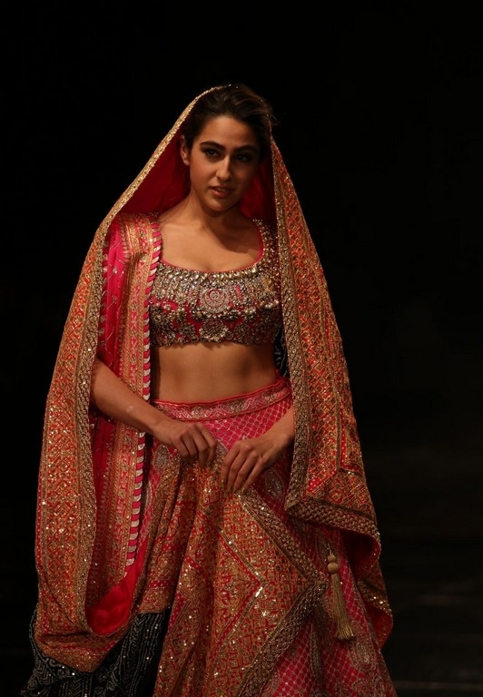 Celebrities walks the Ramp at Lakme Fashion Week 2020 - 23 / 41 photos