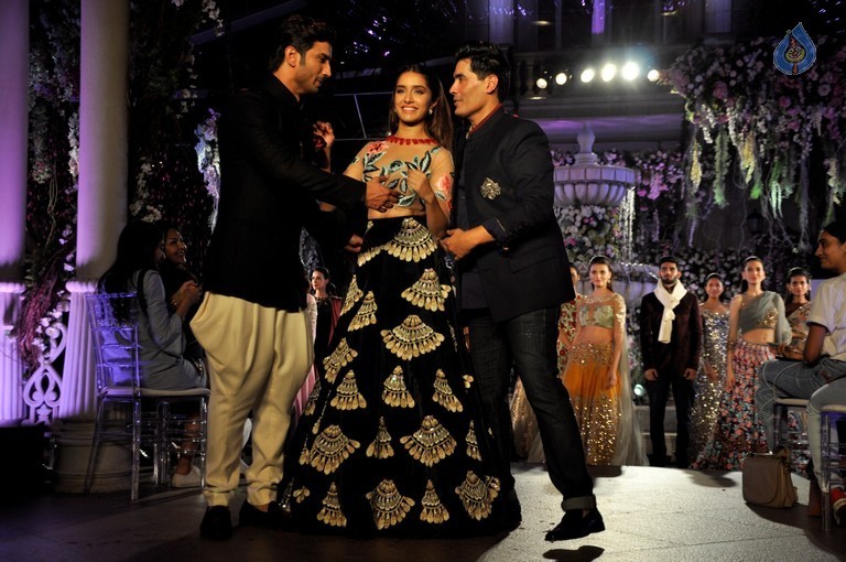 Celebrities Walks the Ramp at LFW Winter Festive 2016 - 35 / 63 photos