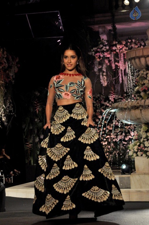 Celebrities Walks the Ramp at LFW Winter Festive 2016 - 41 / 63 photos