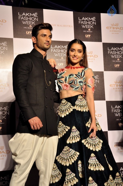 Celebrities Walks the Ramp at LFW Winter Festive 2016 - 44 / 63 photos