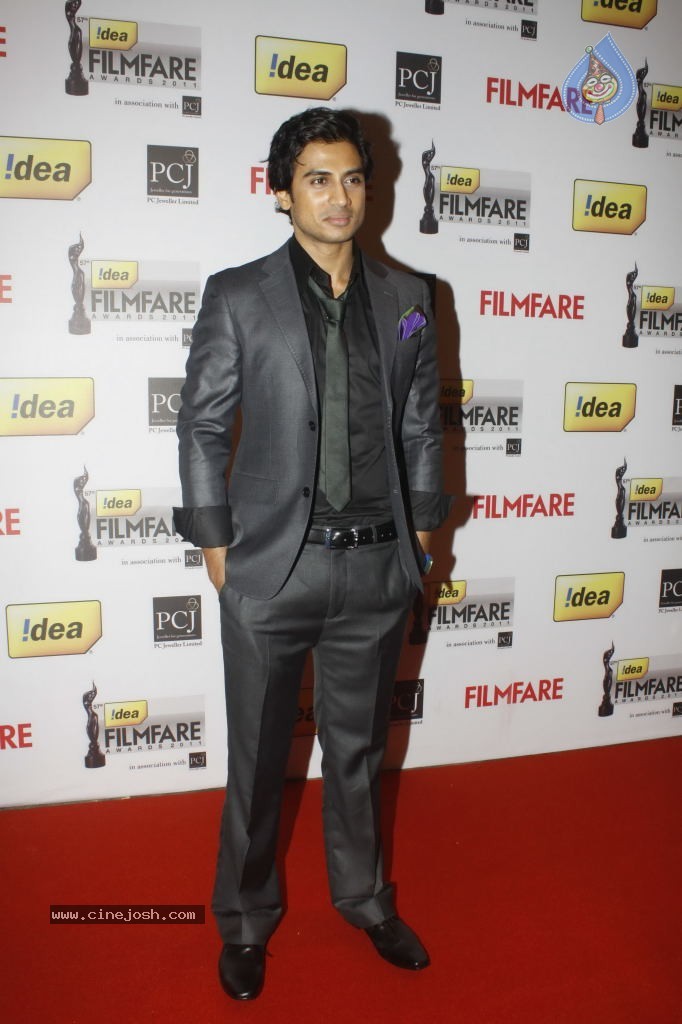 Celebs at 57th Idea Filmfare Awards 2011 - 59 / 137 photos
