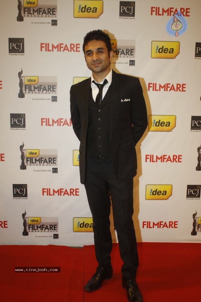 Celebs at 57th Idea Filmfare Awards 2011 - 106 / 137 photos