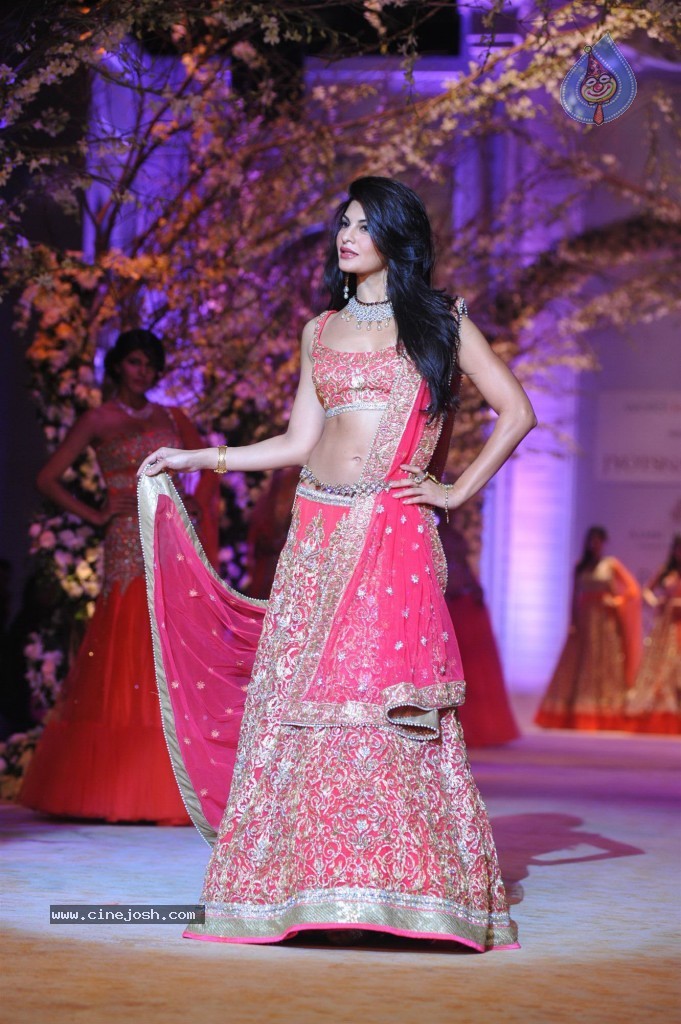Celebs at Aamby Valley India Bridal Fashion Week - 53 / 96 photos