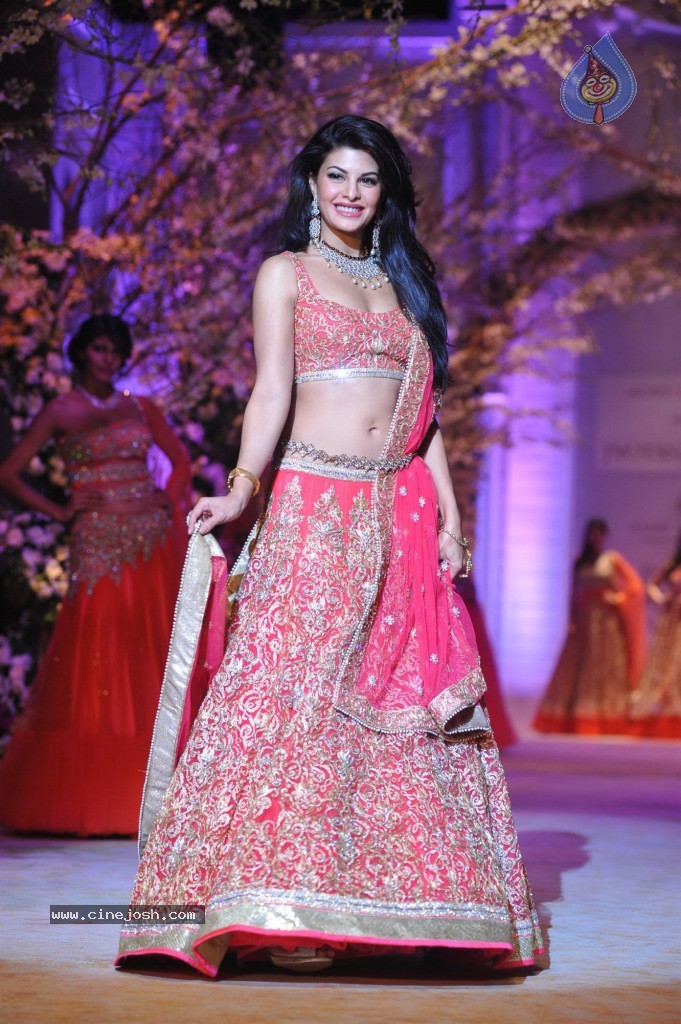 Celebs at Aamby Valley India Bridal Fashion Week - 95 / 96 photos