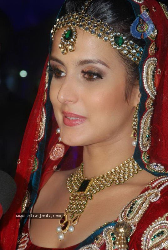 Celebs at Aamby Valley India Bridal Week day 5 - 60 / 133 photos