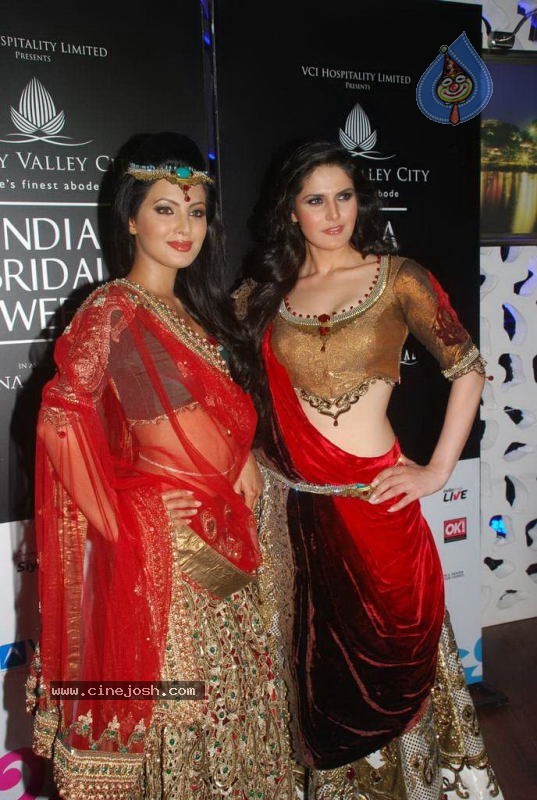 Celebs at Aamby Valley India Bridal Week day 5 - 118 / 133 photos