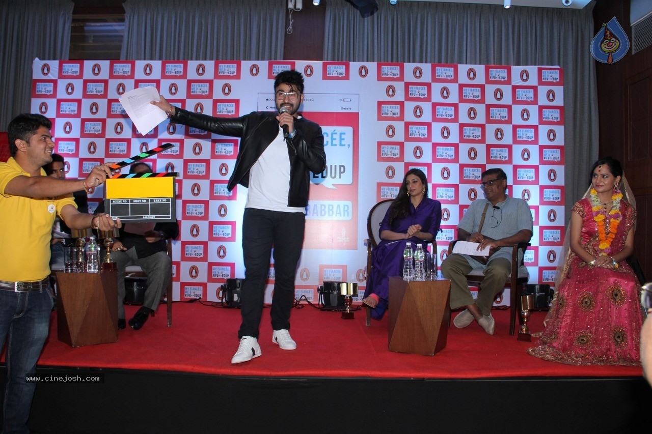 Celebs at Aarya Babbar Book Launch - 28 / 47 photos