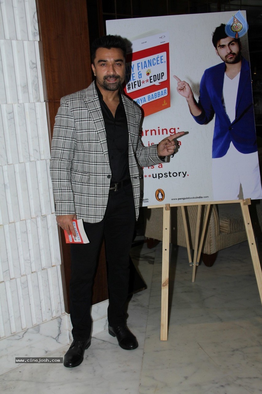 Celebs at Aarya Babbar Book Launch - 33 / 47 photos