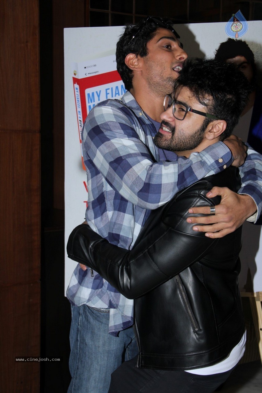 Celebs at Aarya Babbar Book Launch - 37 / 47 photos