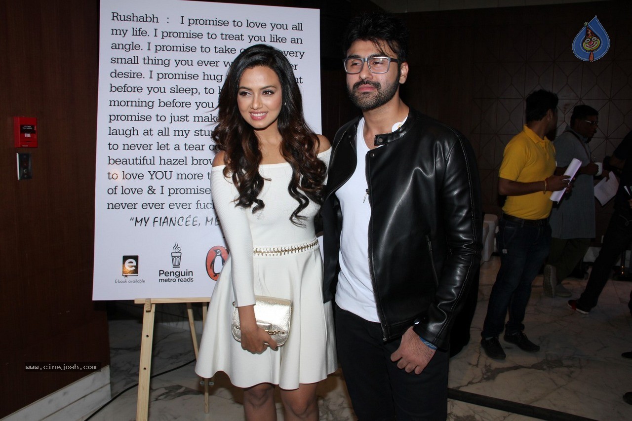 Celebs at Aarya Babbar Book Launch - 39 / 47 photos