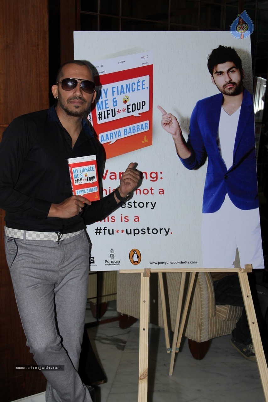 Celebs at Aarya Babbar Book Launch - 42 / 47 photos