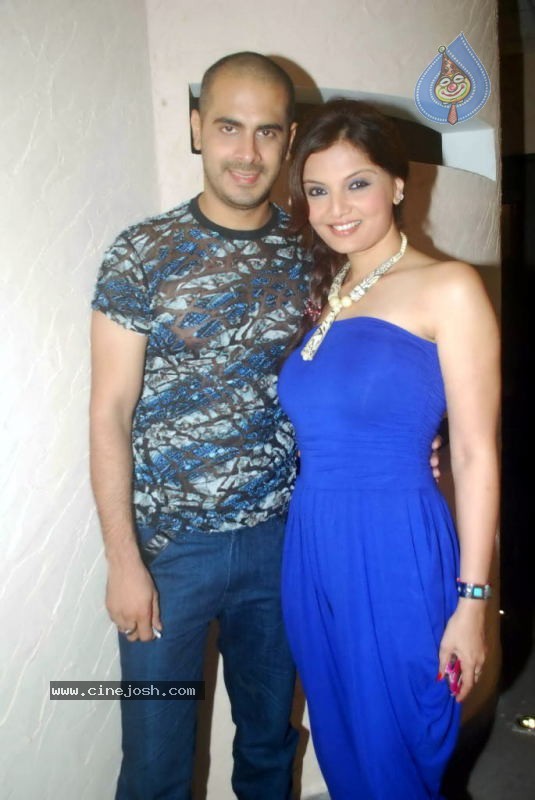 Celebs at Acting School Launch Event - 9 / 34 photos